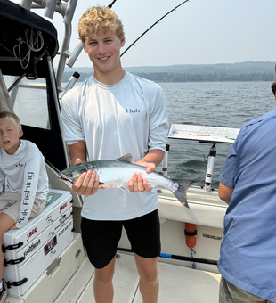 Clear skies and light tackle: the perfect recipe for trolling success!
