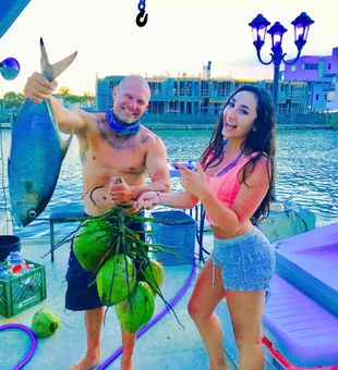 Fresh catch & coconuts! 🐟🥥