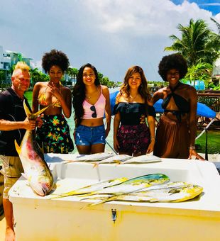 Golden catch & good vibes! 🎣🐟 #MahiMahi