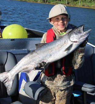 Action-Packed Salmon Fishing in Oregon