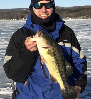 Premier Bass Fishing In NY 