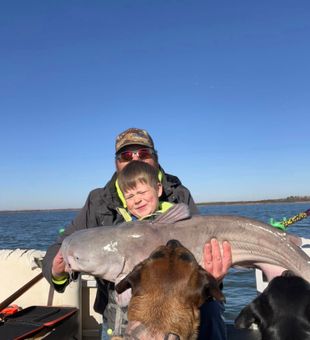 Epic Blue Catfish catch with the crew!