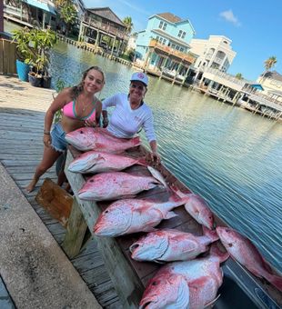 Open water, tight lines, and the anticipation of a hard-fighting catch. Galveston offshore fishing delivers a day worth looking forward to.
