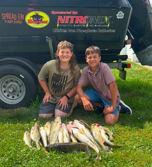Great walleye action in Avon Lake OH!