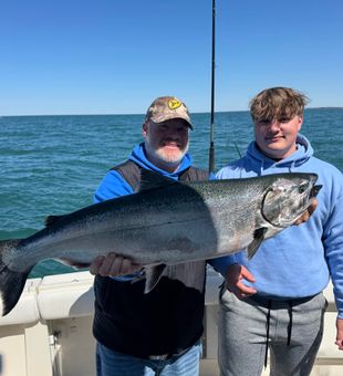 Impressive Chinook catch on Lake Michigan!