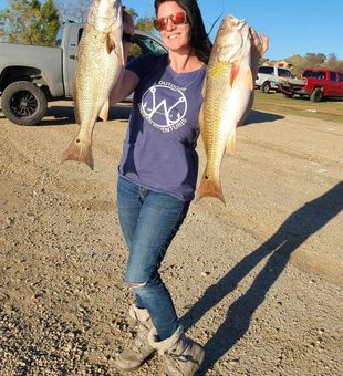 Trophy redfish action on Calaveras Lake