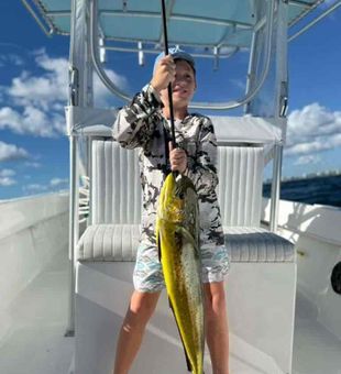 Bright mahi moment!