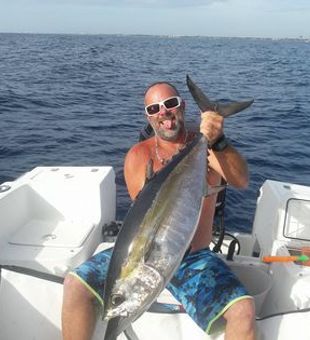 Unleash Lake Worth's Tuna Fishing Magic