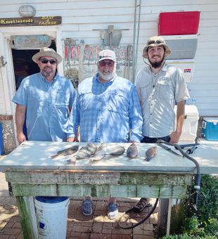 Family that fish together, sticks together.