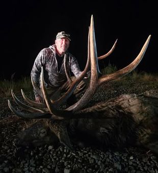 Big country, fresh tracks, and the pursuit of elk in the heart of New Mexico.