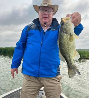 Fox Lake's Finest Fishing"