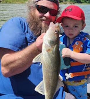 Catching walleye in Eureka Springs AR