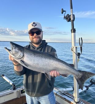 From sunrise trolling to exciting battles on the water, salmon fishing in St. Catharines delivers nonstop Lake Ontario excitement.
