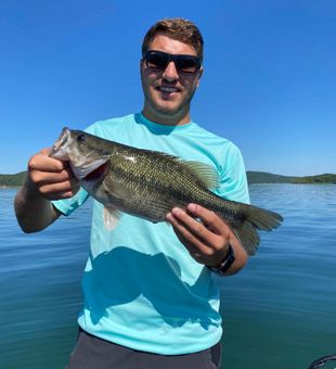 Fishing for Bass in Lake Taneycomo 