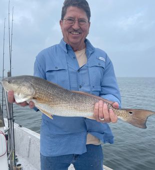 Casting for Redfish in Aransas Pass!
