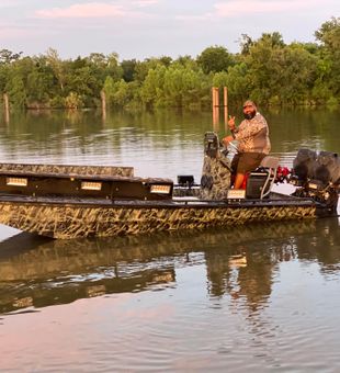 Your Louisiana bowfishing trip starts here.