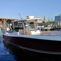Offshore Addict Charters Pursuit (Center console) boat image 0