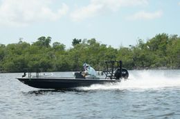 Silver Crescent Fly Fishing Cayo Boat image 0