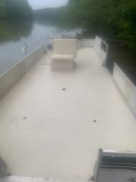 Coosa River Outfitters Pontoon Boat Boat image 0