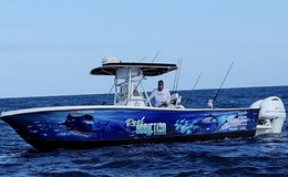 Reel Addiction Charter Service Mako Boat image 0
