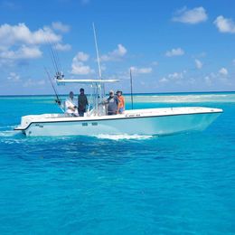 Sea Señorita Charters SeaVee (Center console) boat image 0