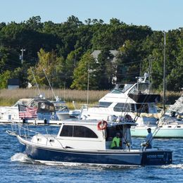 Hogg Tide Charters Duffy (Downeast) Boat image 0