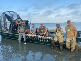 Mojo Guide Service & Outfitters Air boat Boat image 0