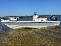 On Deck Fishing Charters Pathfinder Boat image 0