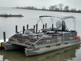 Captain Scott’s Catfish Charter Pontoon boat image 0