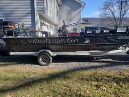 Hammer Down Bowfishing LLC Lowe Boat image 0