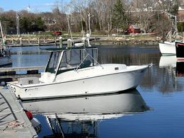 Lowe Island Fish Camp Bluefin Canyon Runner Boat image 0