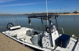 Clint's Guide Service Blazer Bay Boat image 0