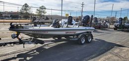 Lake Fork Premier Guide Service phoenix Boat image 0