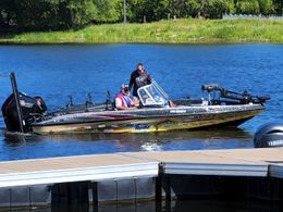 The Outdoor Experience Guide Service 206 Allure Boat image 0