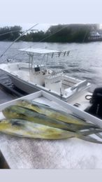 Rob's Guide Service Dusky (Center console) Boat image 0