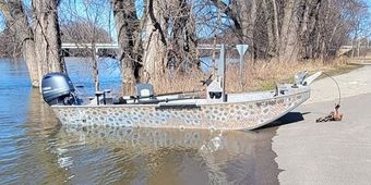 Tank City Steathcraft Boat