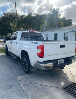 Florida Man Guide Service Toyota car