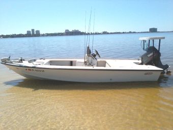 Fishbonz Charters LLC Hewes (Flats boat) Boat