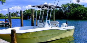 Florida Reels Fishing Charters – Apollo Beach Clearwater (Center console) Boat