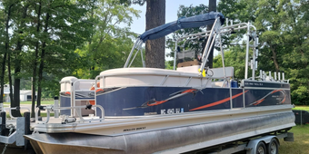 Summer Skool Sportfishing Angler Qwest Boat