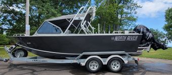 JW Sportfishing North River Boat