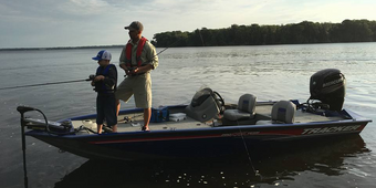 Professional Hooker Fishing Trips Blazer bay Boat