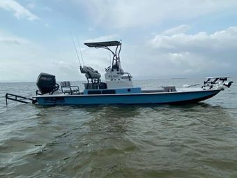 Whitefin Fishing Majek Bay Boat boat