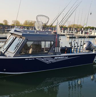 Waymaker Fishing Charter Hewescraft boat