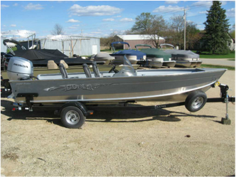 Figure 8 Fishing Guide Service Lund Alaskan 2000 boat