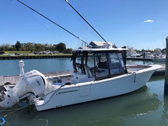 Makai Charters Sportsman Boat