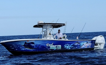 Reel Addiction Charter Service Mako Boat