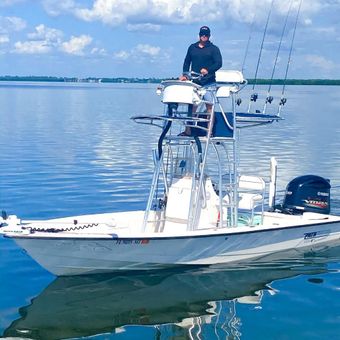 Floridaze Fishing Charters Pathfinder Tournament boat
