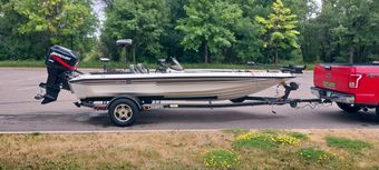 Musky Geek Guide Service Champion Boat