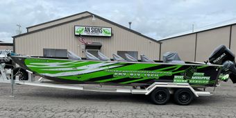 Izzi's Big Mouth Guide Service D Tech Boat